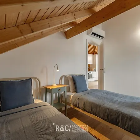 The Pear Tree - In The Centre Of Apartment